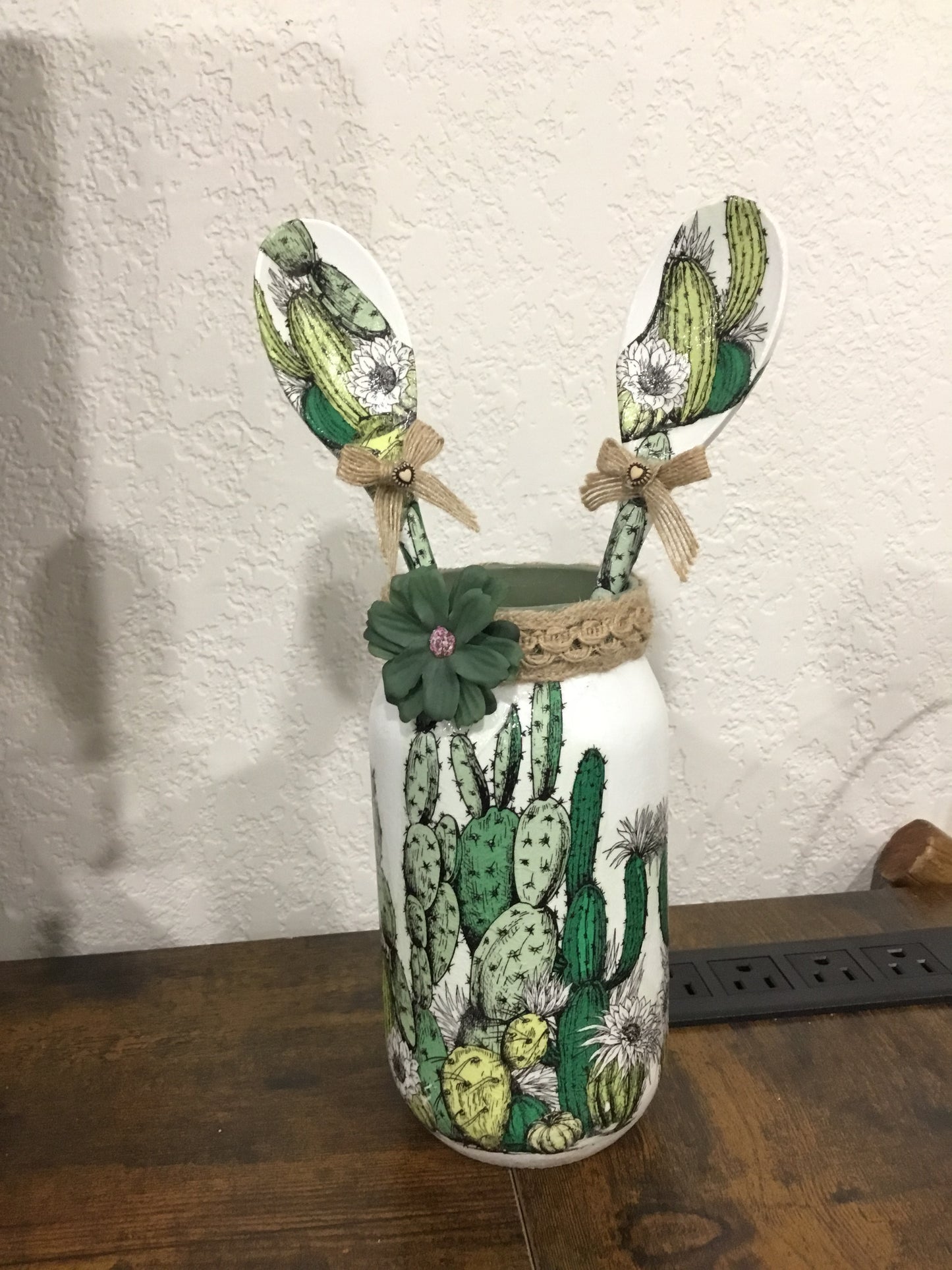 Kitchen utensil holder decor -Cactus
