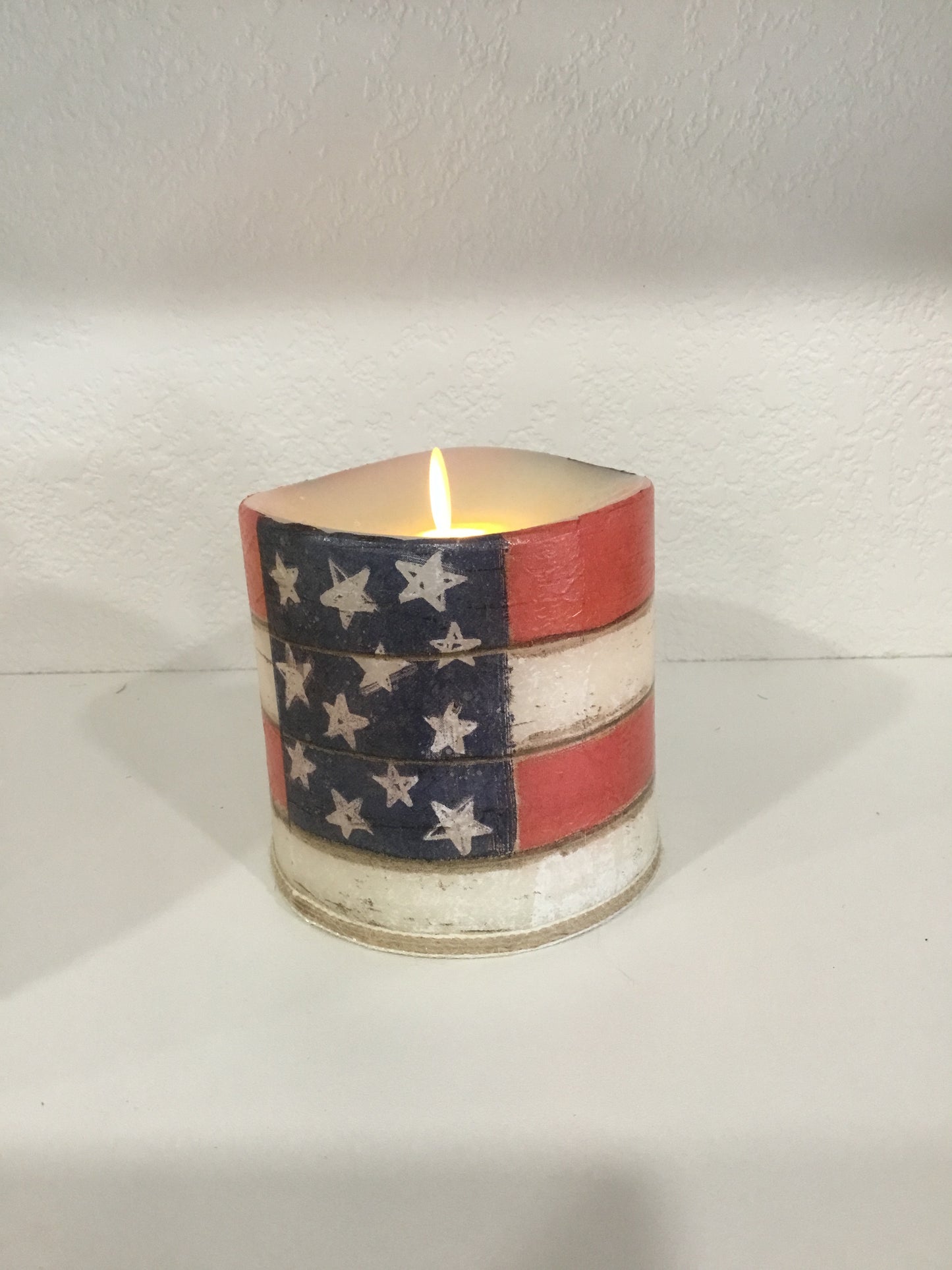 Americana Flameless candle