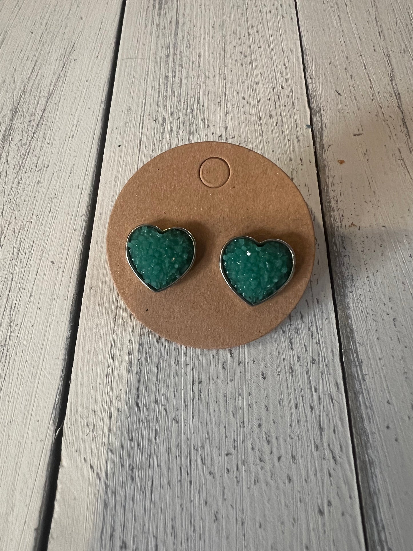 Matte heart stud earrings