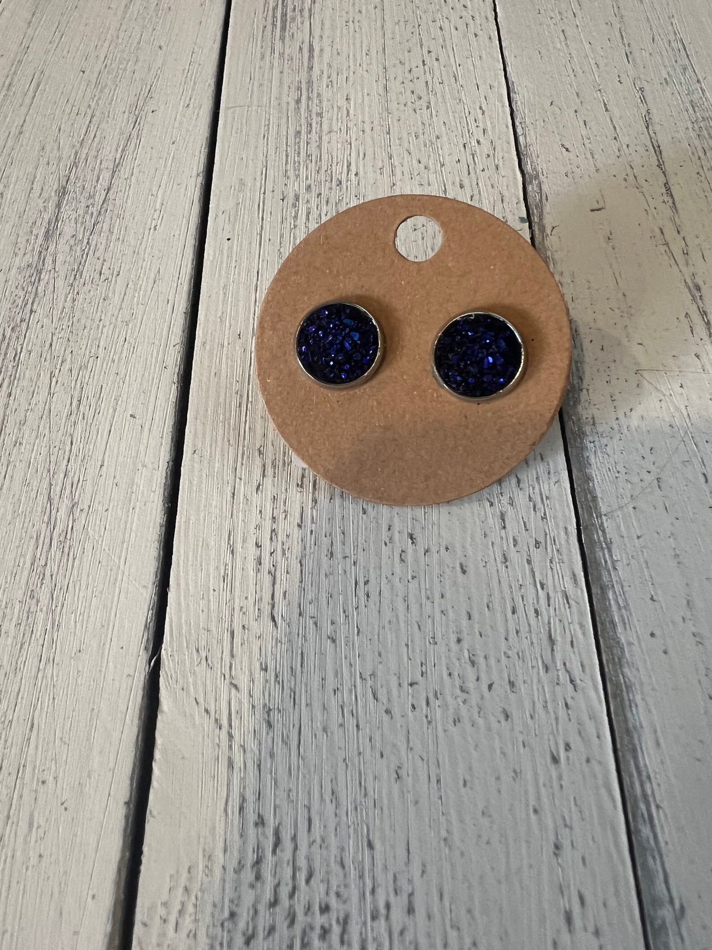 Matte stud earrings