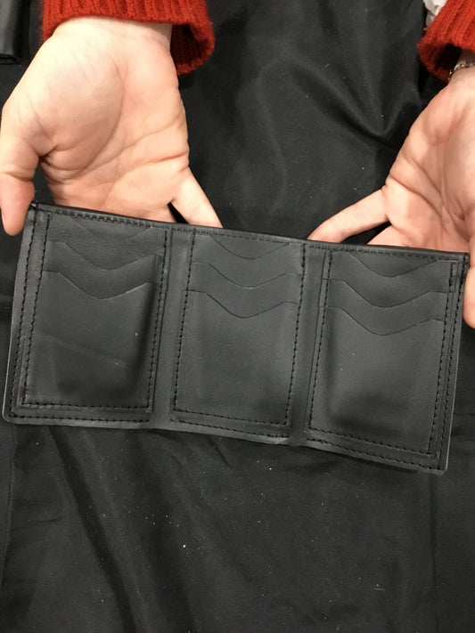 tri-fold wallet