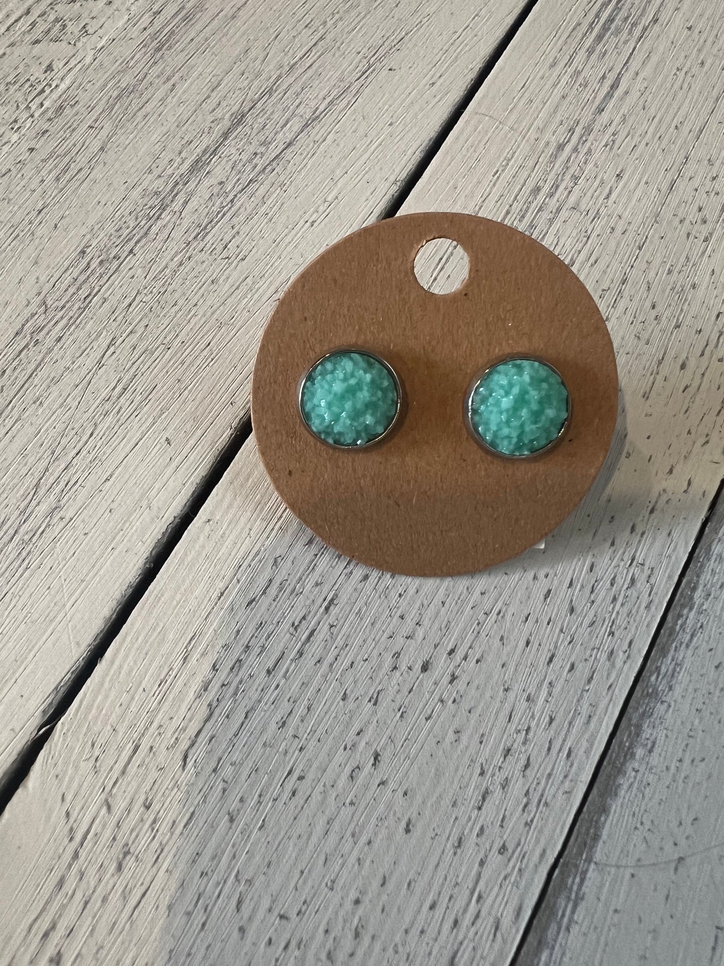 Matte stud earrings